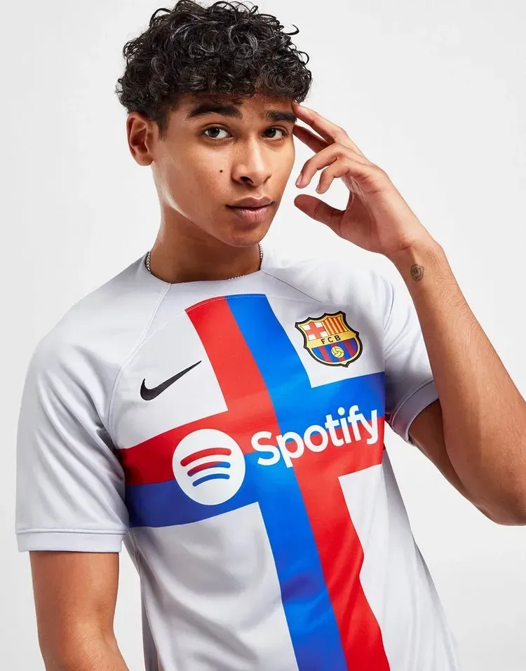 camiseta_fc_barcelona_tercera_equipacion_22-23_cuatro