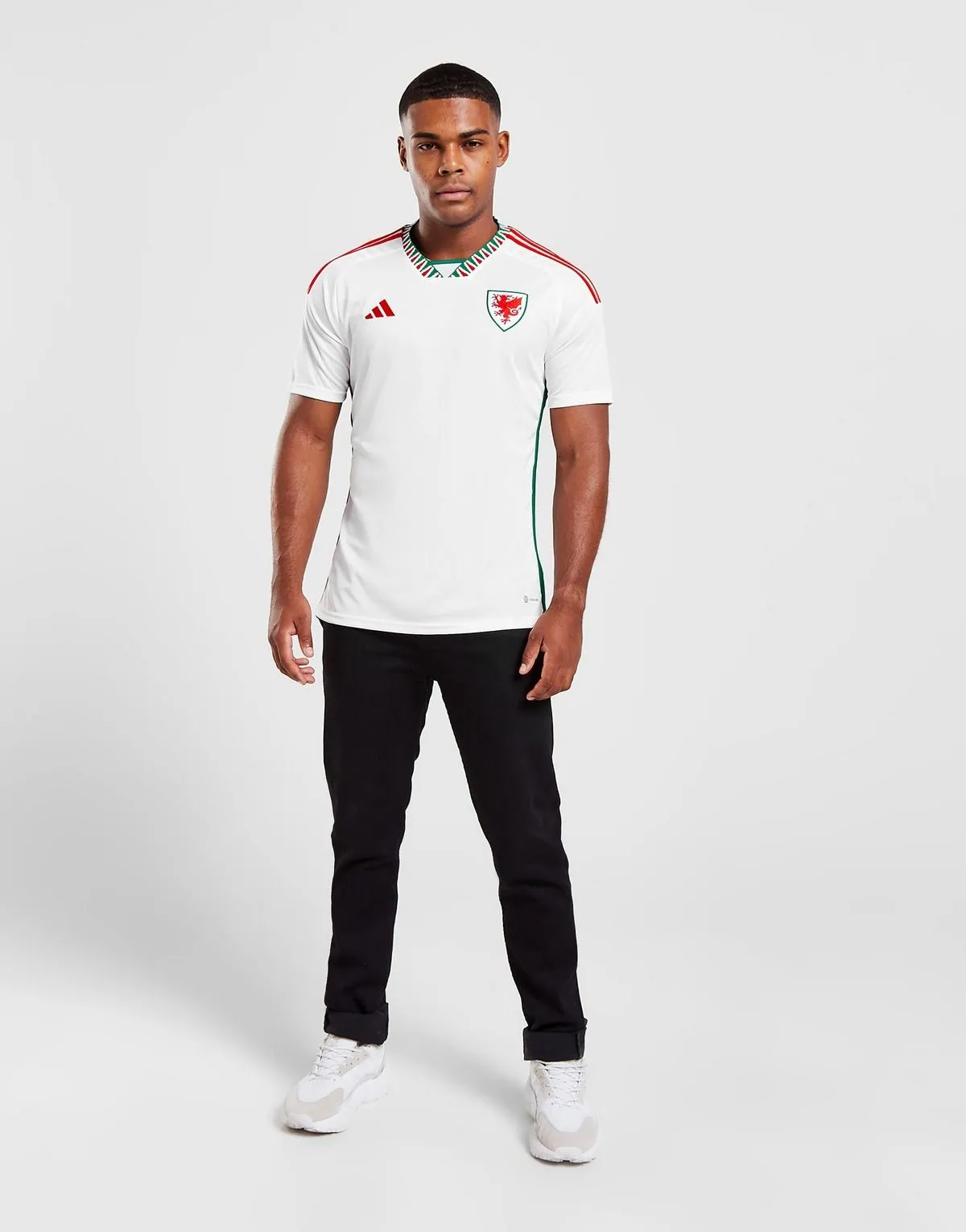 camiseta_gales_suplente_2022_cinco