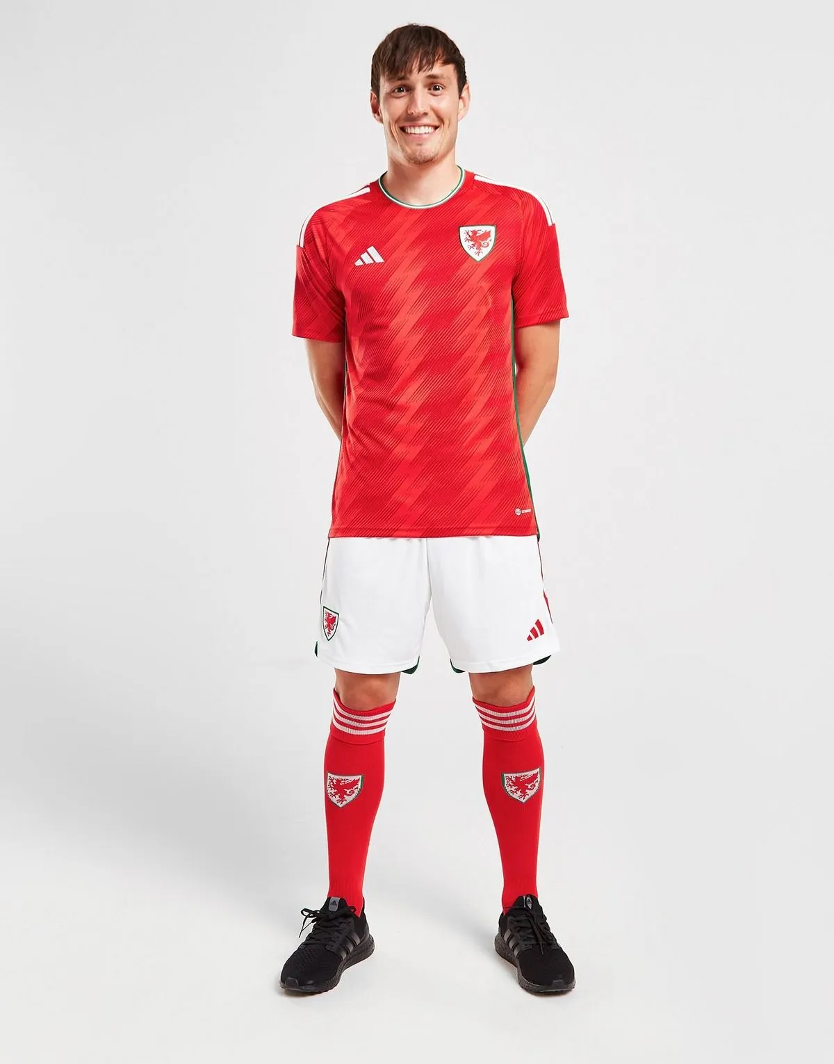camiseta_gales_titular_2022_cuatro