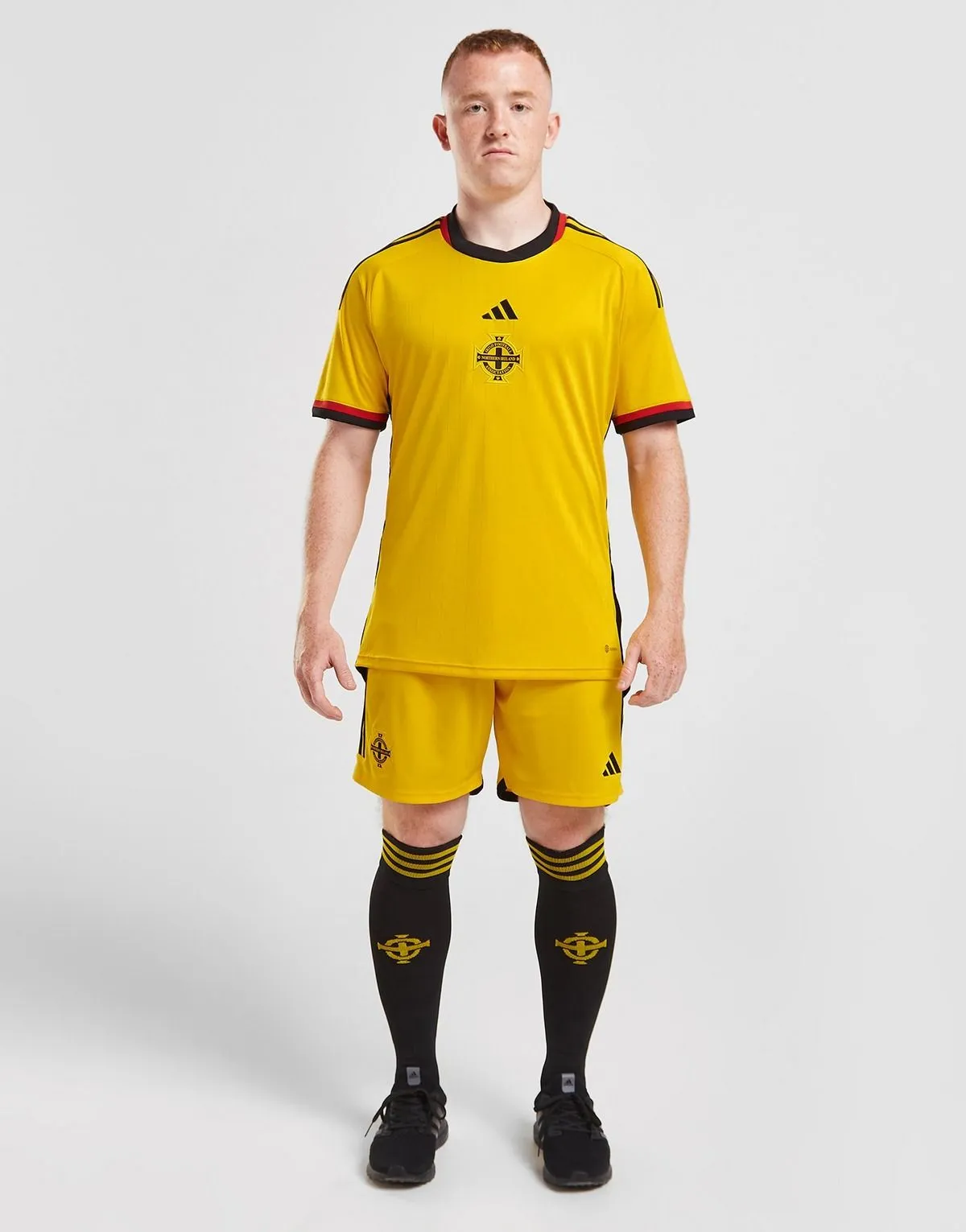 camiseta_irlanda_del_norte_reserva_2022_cuatro