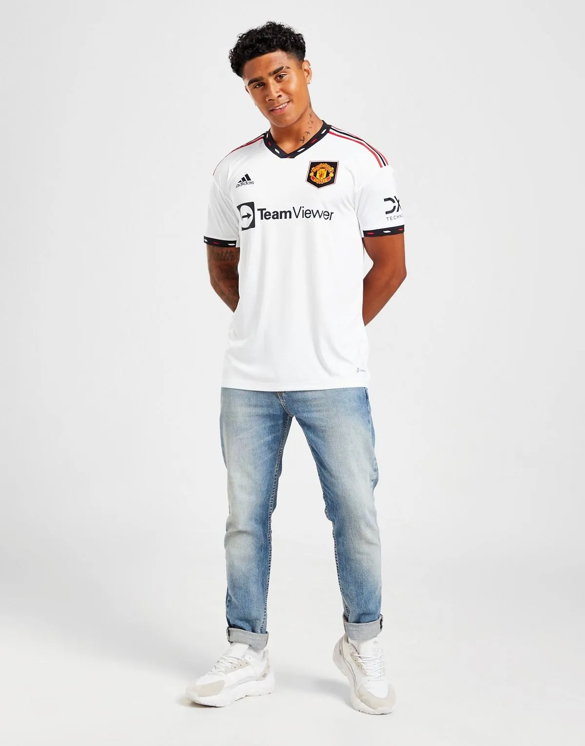 camiseta_manchester_united_segunda_equipacion_22-23_cuatro