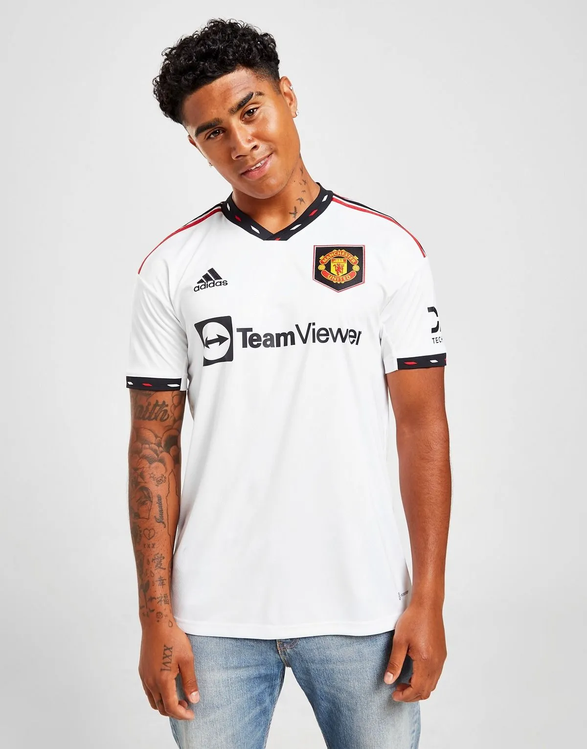 camiseta_manchester_united_segunda_equipacion_22-23_uno