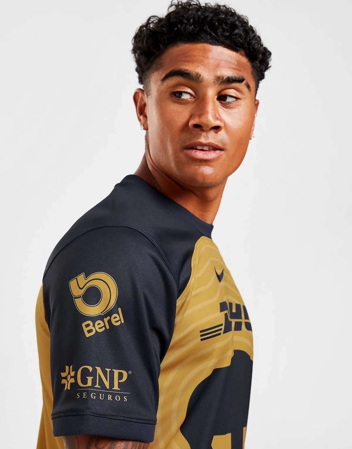camiseta_pumas_unam_segunda_equipacion_22-23_tres