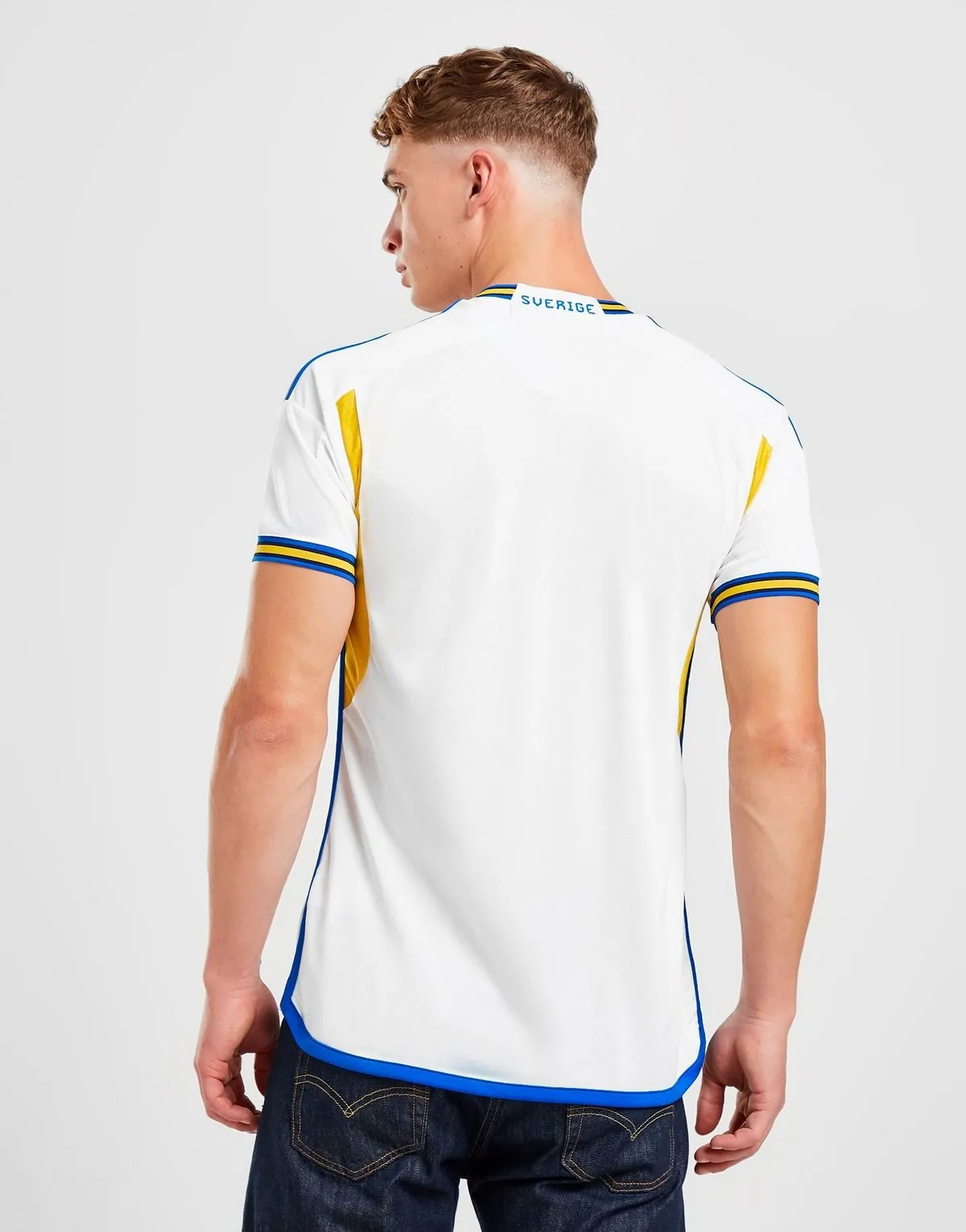 camiseta_suecia_reserva_2022_dos