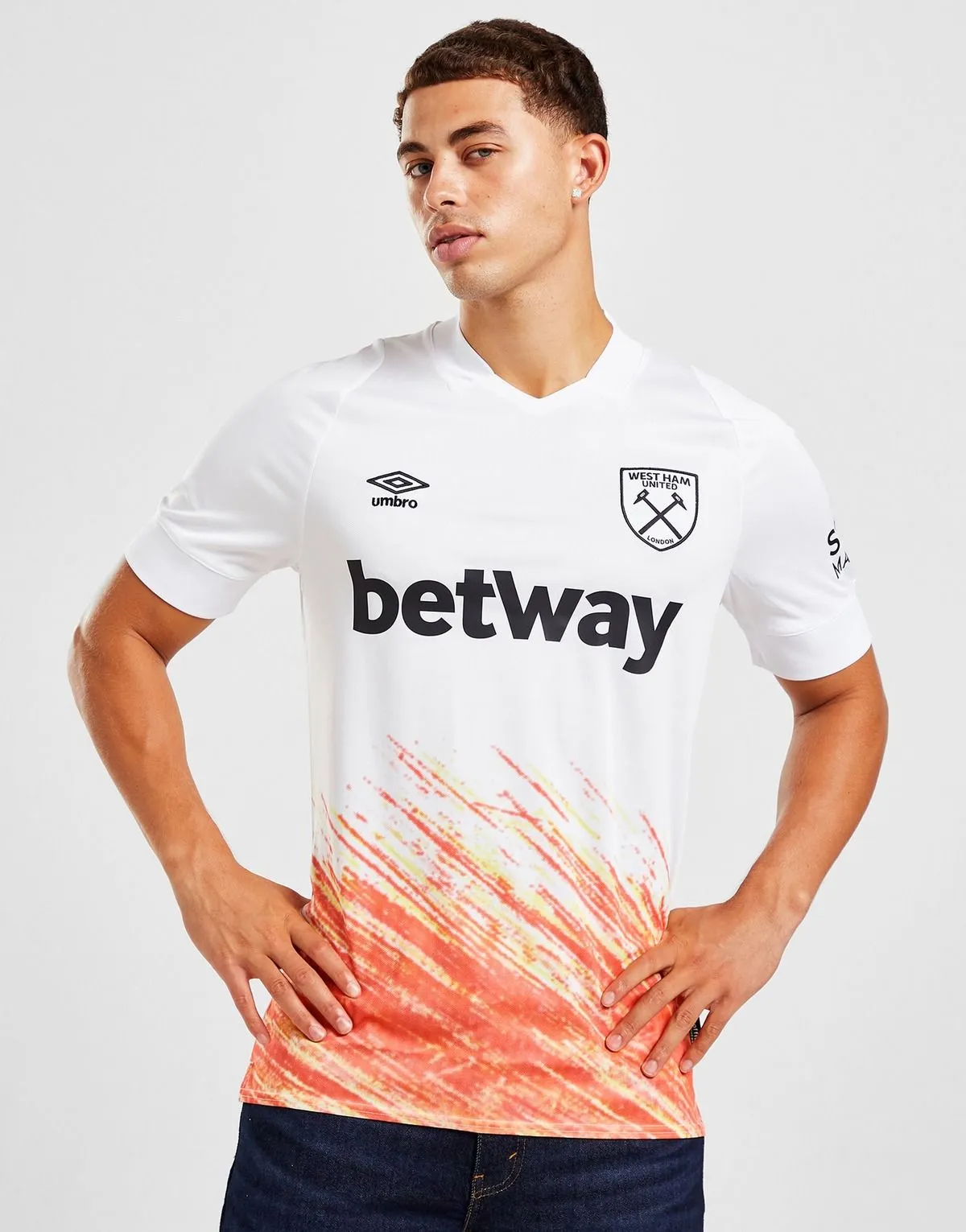 camiseta_west_ham_tercera_equipacion_22-23_uno