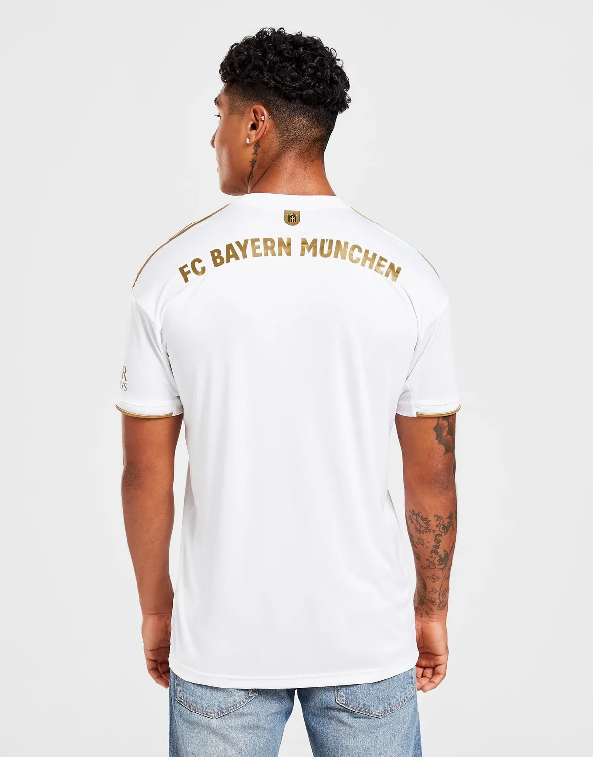 camiseta_bayern_munich_suplente_22-23_dos