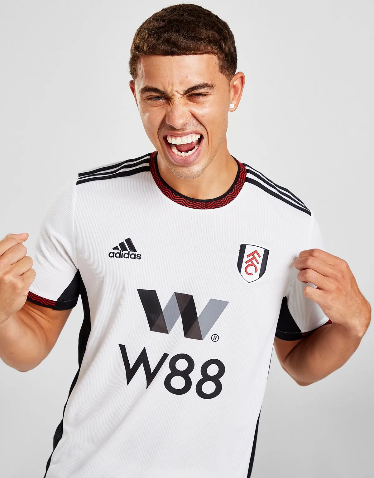 camiseta_fulham_titular_tres