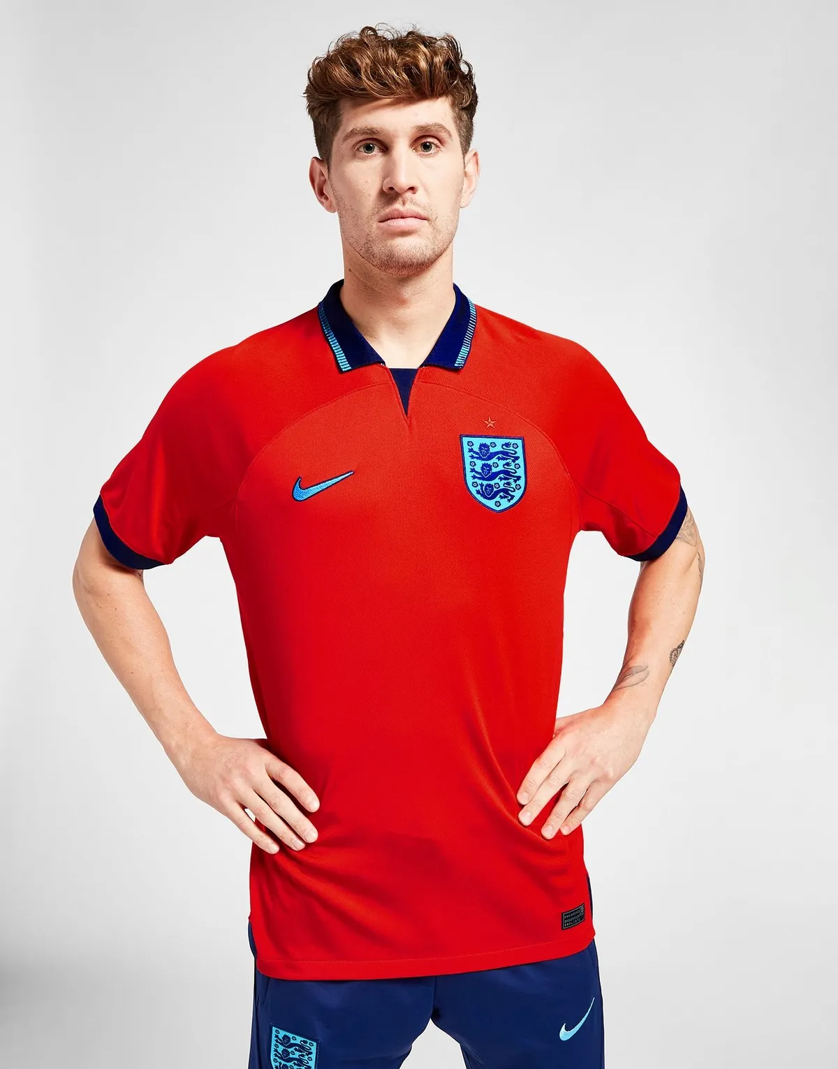 camiseta_inglaterra_visitante_2022_uno