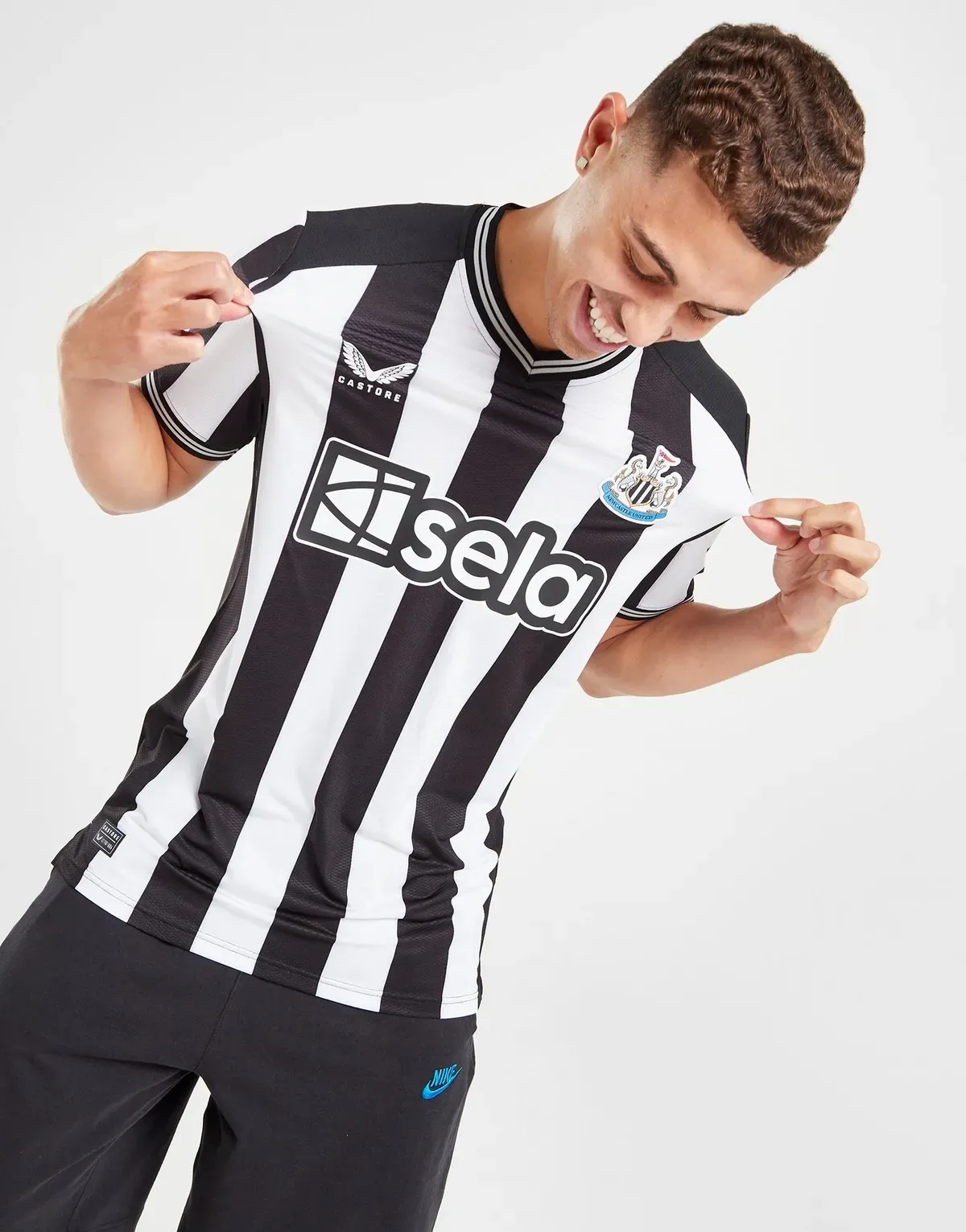 camiseta_newcastle_united_primera_equipacion_23-24_frontal