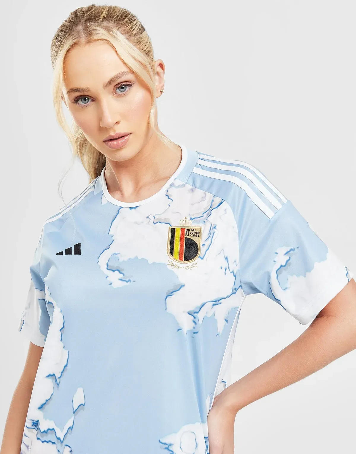 camiseta_belgica_reserva_mujer_2023_principal