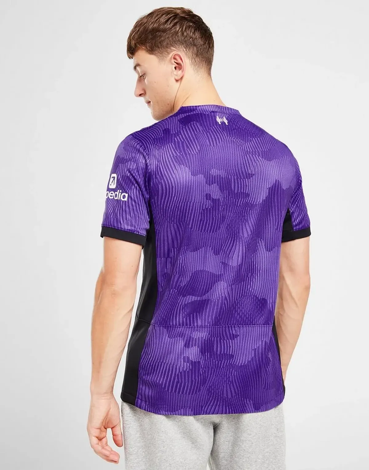 camiseta_liverpool_tercera_equipacion_23-24_espalda