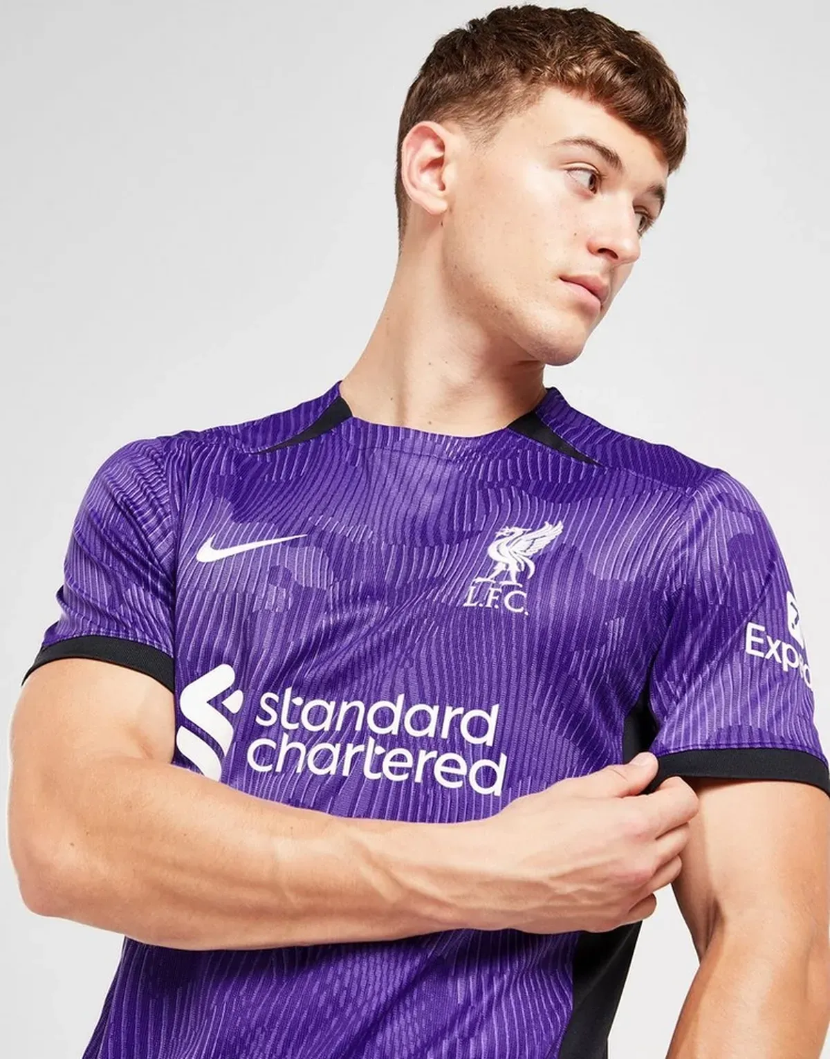 camiseta_liverpool_tercera_equipacion_23-24_principal