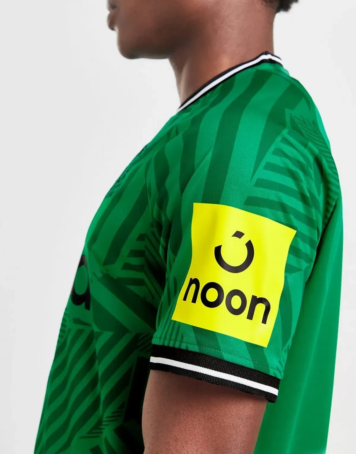 camiseta_newcastle_united_fc_segunda_equipacion_23-24_lateral