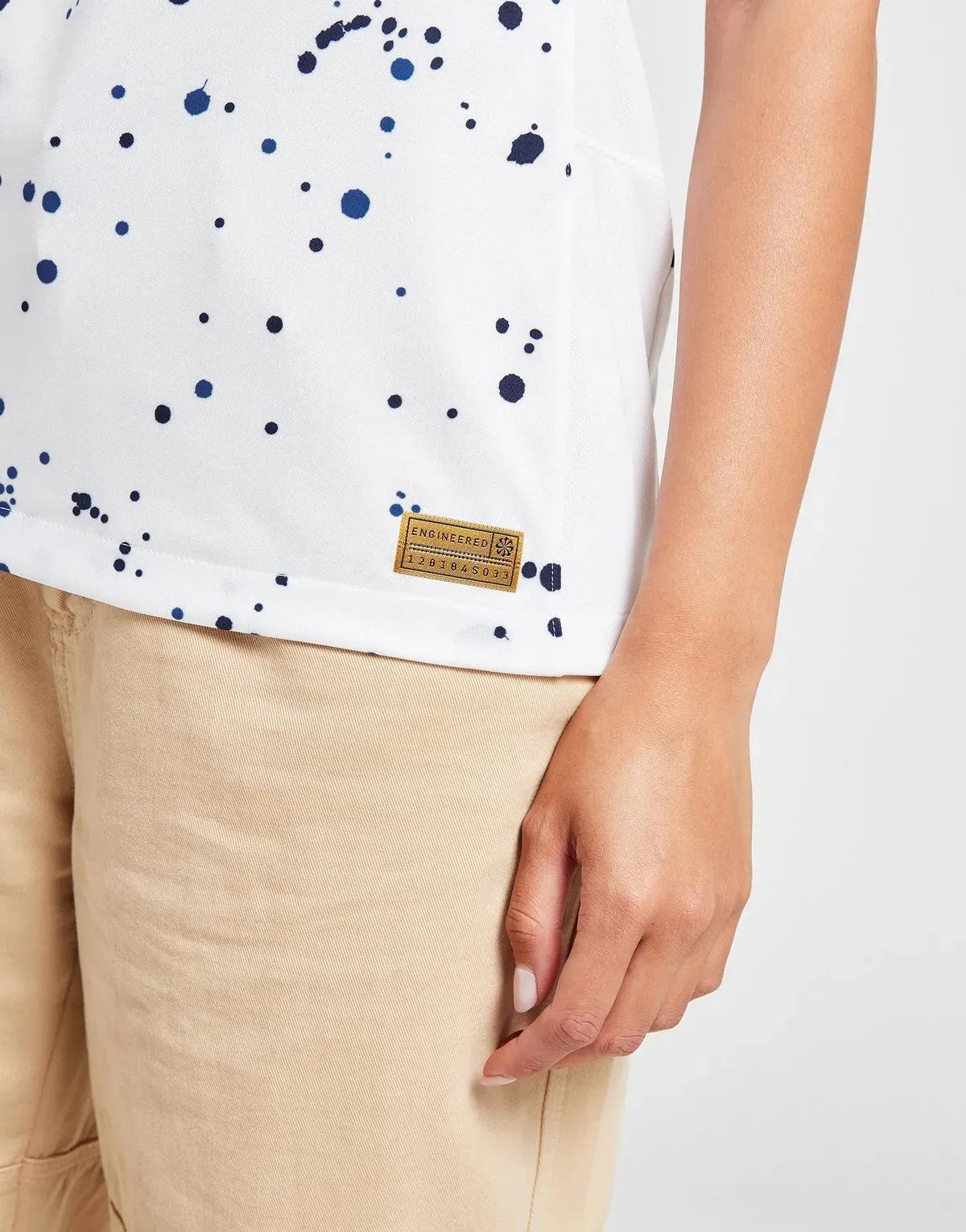 camiseta_usa_titular_mujer_2023_detalle