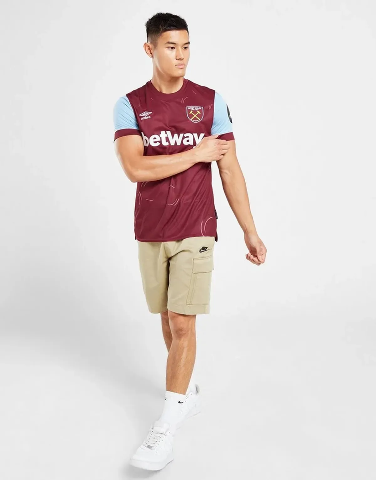 camiseta_west_ham_united_fc_primera_equipacion_23-24_modelo