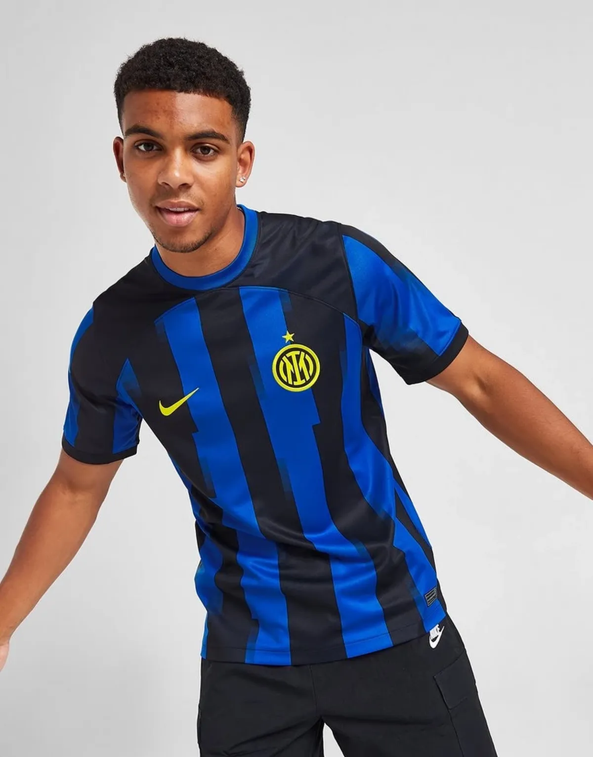 inter_milan_primera_equipacion_23-24_frontal