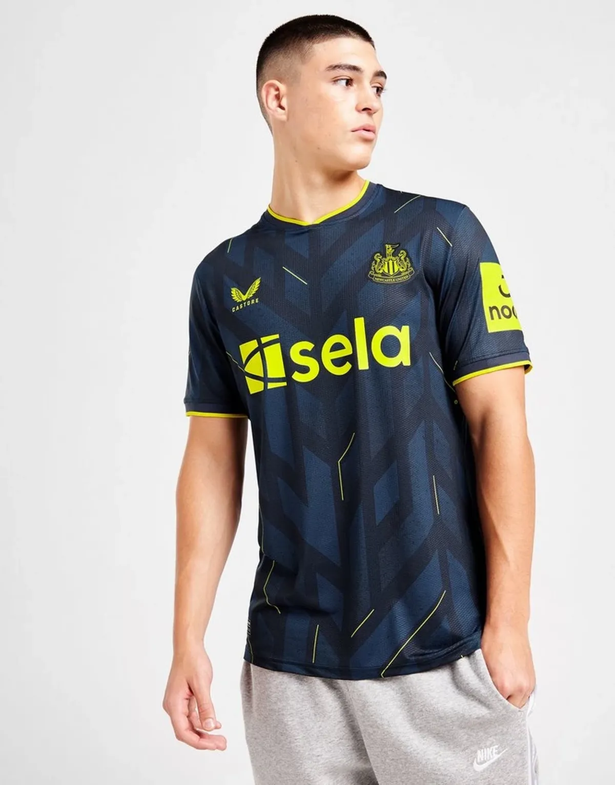newcastle_united_tercera_equipacion_23-24_frontal