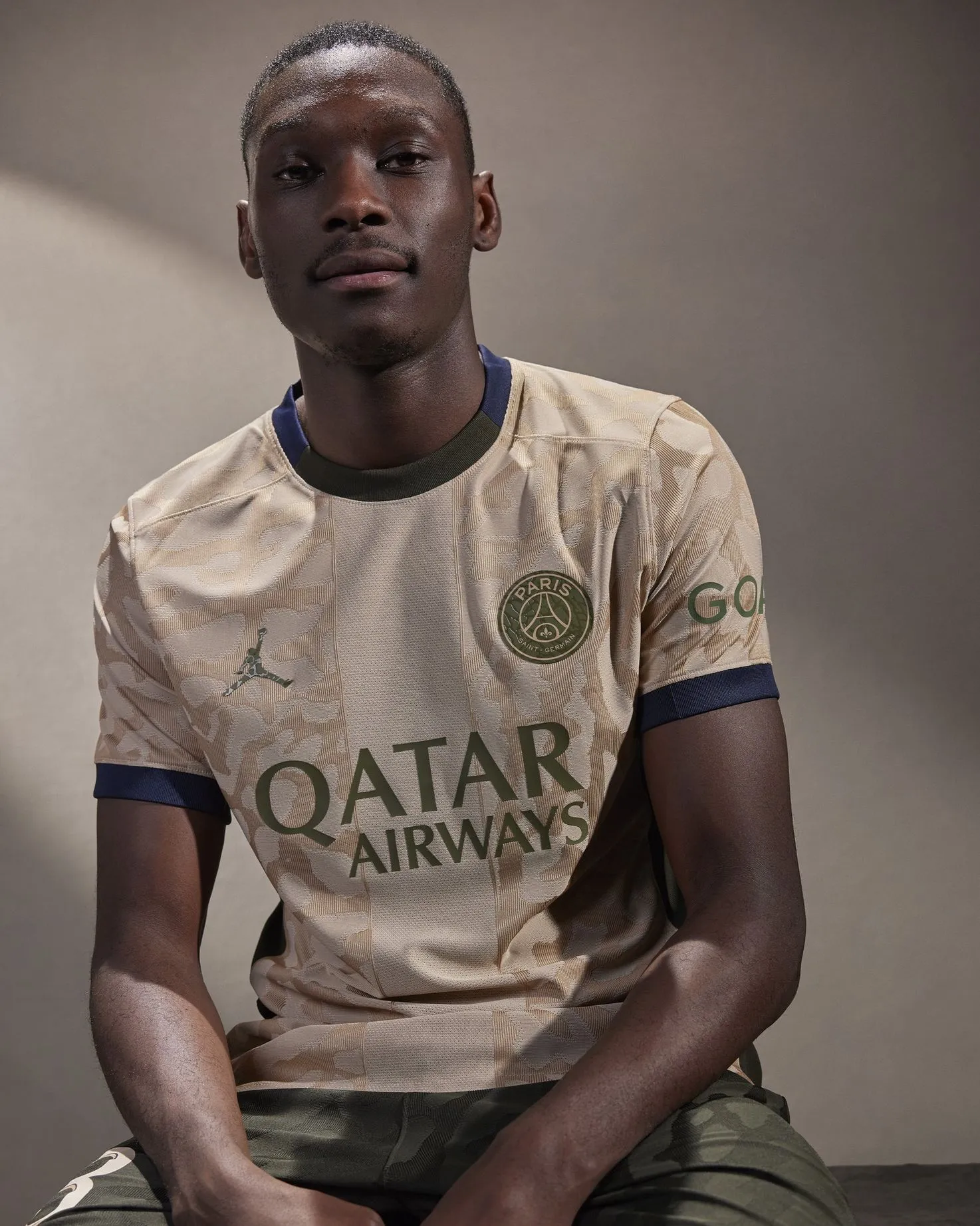psg_2024_jorda_cuarta_equipacion_ocho