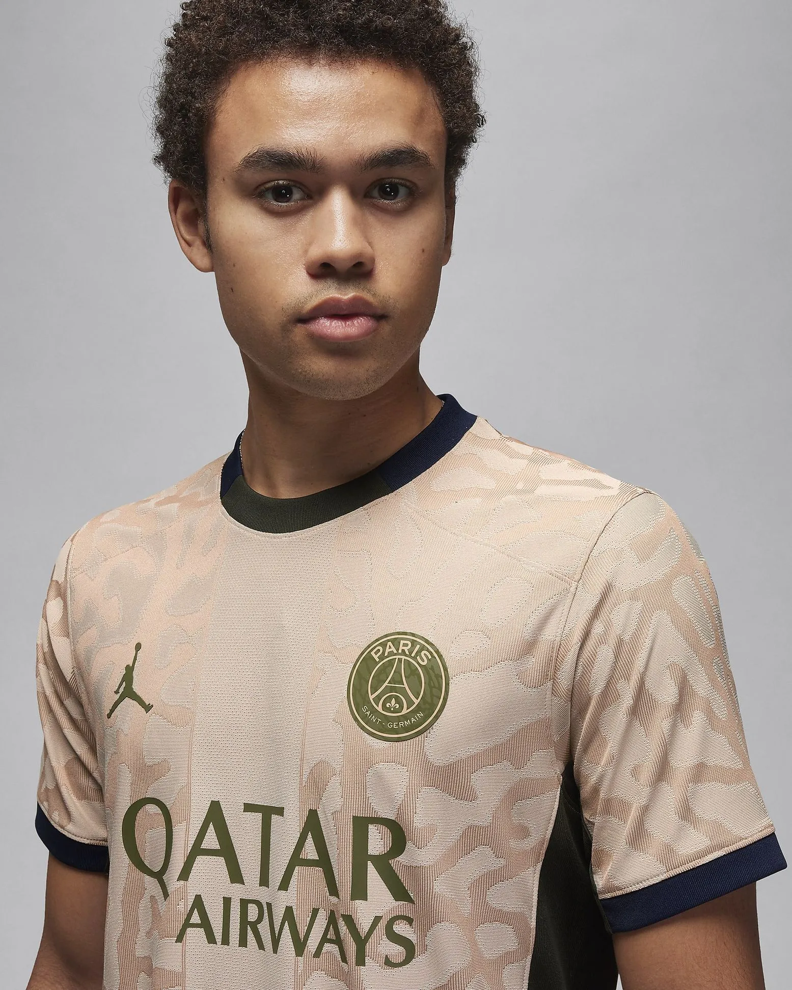 psg_2024_jorda_cuarta_equipacion_tres