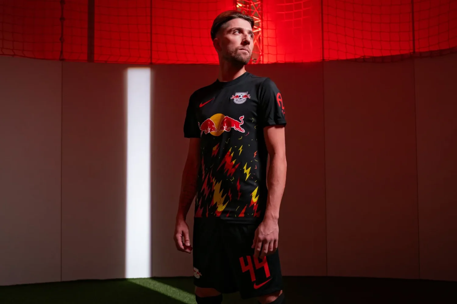 rb_leipzig_esquipacion_on_fire_2024_tres rb_leipzig_esquipacion_on_fire_2024_tres